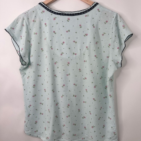 Villager by Liz Claiborne sz M Spring Green floral button up Sleepwear Top - Picture 6 of 9